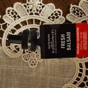 White Barn Fresh Balsam Wallflowers Refill